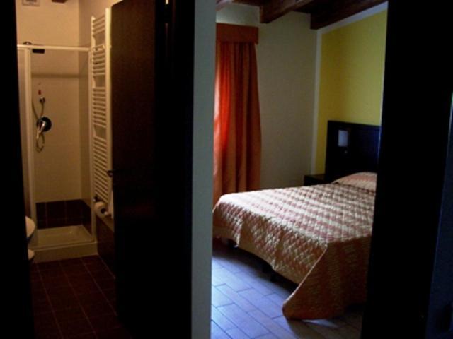 Agrihotel Papaya San Pietro Apostolo Oda fotoğraf