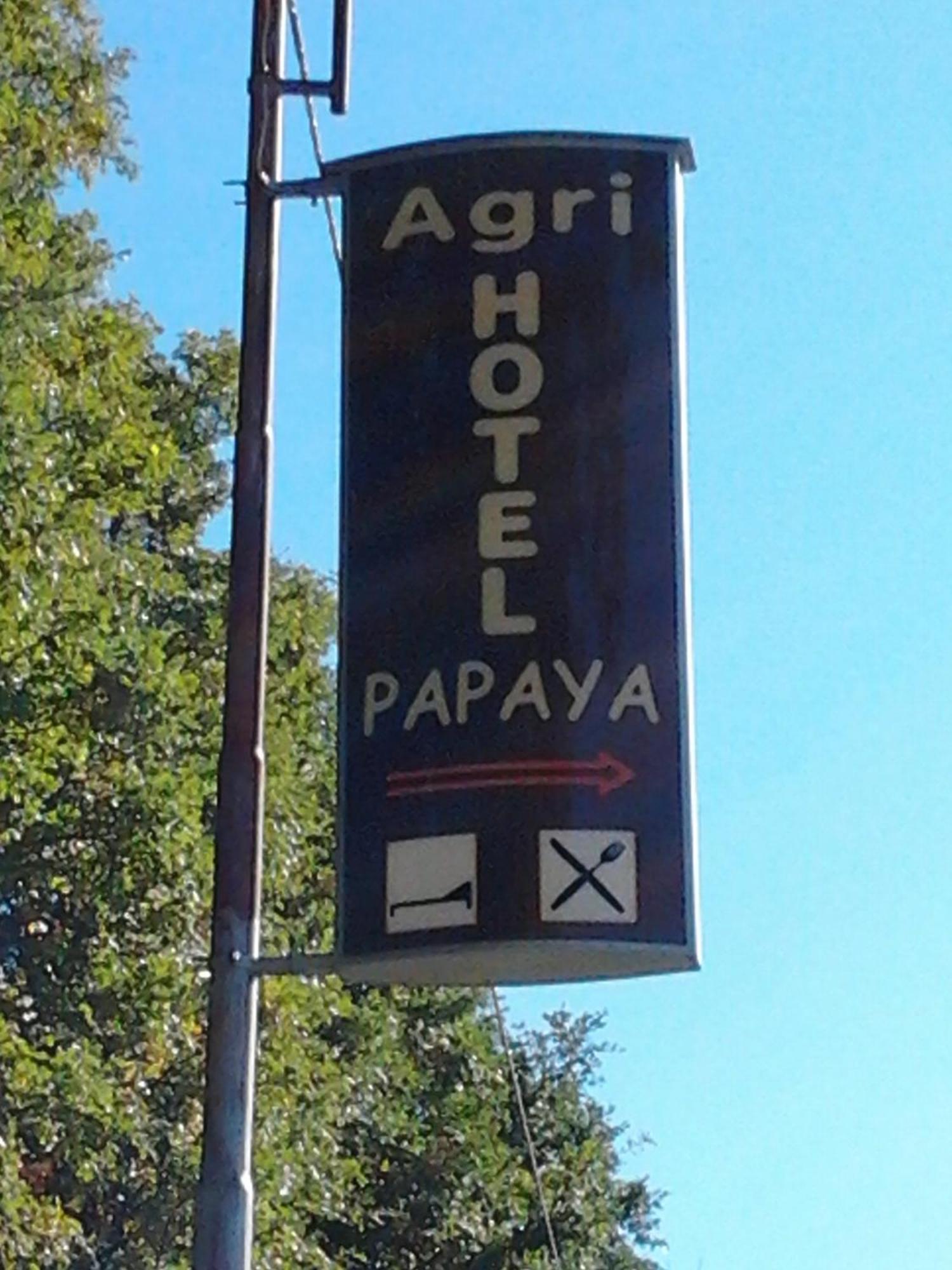 Agrihotel Papaya San Pietro Apostolo Dış mekan fotoğraf