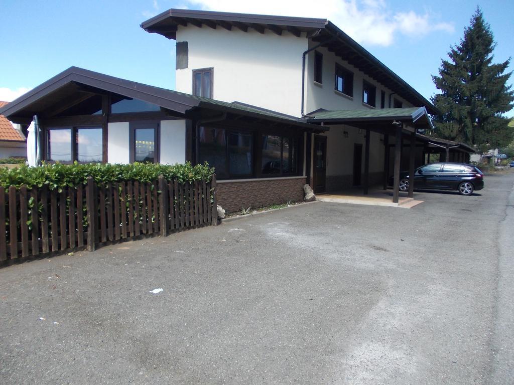 Agrihotel Papaya San Pietro Apostolo Dış mekan fotoğraf